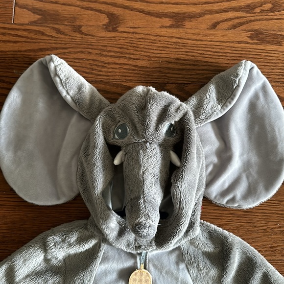 Adorable Elephant costume - Picture 3 of 6
